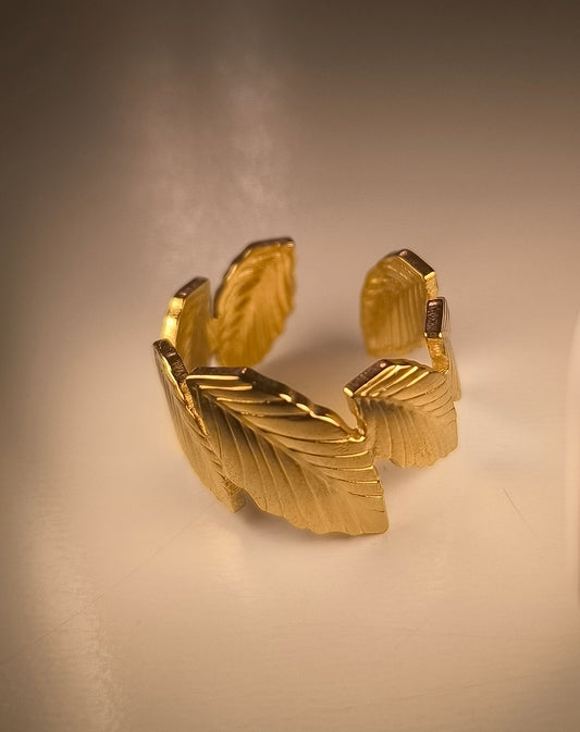 Bague Ajustable "Couronne de Laurier" en Acier Inoxydable Or • Adjustable "Laurel Wreath" Ring - Gold Stainless Steel